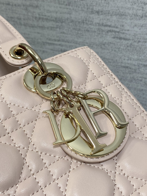 LADY DI0R-24CM [C1TRP-024015] CELINE CHANEL ACCESSORIES LOEWE SHOES LOUIS VUITTON DIRO YSL OTHER BRAND HANDBAGS BALENCIAGA BOTTEGA VENETA GOYARD HERMES BURBERRY VALENTINO GUCCI FENDI MIUMIU CHLOE PRADA BVLGARI SUITCASE NEW ARRIVAL 