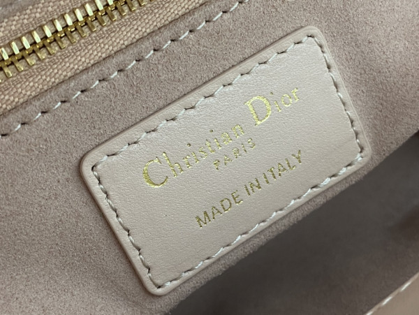 LADY DIRO-17CM [C1TRP-023704] CELINE CHANEL ACCESSORIES LOEWE SHOES LOUIS VUITTON DIRO YSL OTHER BRAND HANDBAGS BALENCIAGA BOTTEGA VENETA GOYARD HERMES BURBERRY VALENTINO GUCCI FENDI MIUMIU CHLOE PRADA BVLGARI SUITCASE NEW ARRIVAL 