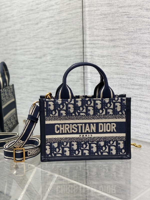 DIRO MINI BOOK TOTE-21.5*13*7.5CM [C1TRP-022918] CELINE CHANEL ACCESSORIES LOEWE SHOES LOUIS VUITTON DIRO YSL OTHER BRAND HANDBAGS BALENCIAGA BOTTEGA VENETA GOYARD HERMES BURBERRY VALENTINO GUCCI FENDI MIUMIU CHLOE PRADA BVLGARI SUITCASE NEW ARRIVAL 