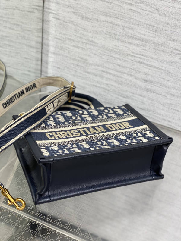 DIRO MINI BOOK TOTE-21.5*13*7.5CM [C1TRP-022918] CELINE CHANEL ACCESSORIES LOEWE SHOES LOUIS VUITTON DIRO YSL OTHER BRAND HANDBAGS BALENCIAGA BOTTEGA VENETA GOYARD HERMES BURBERRY VALENTINO GUCCI FENDI MIUMIU CHLOE PRADA BVLGARI SUITCASE NEW ARRIVAL 