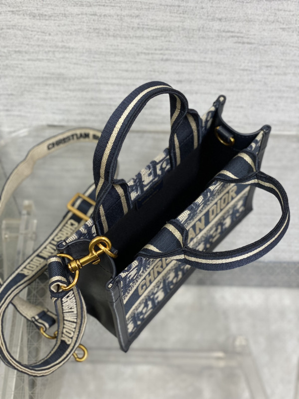DIRO MINI BOOK TOTE-21.5*13*7.5CM [C1TRP-022918] CELINE CHANEL ACCESSORIES LOEWE SHOES LOUIS VUITTON DIRO YSL OTHER BRAND HANDBAGS BALENCIAGA BOTTEGA VENETA GOYARD HERMES BURBERRY VALENTINO GUCCI FENDI MIUMIU CHLOE PRADA BVLGARI SUITCASE NEW ARRIVAL 