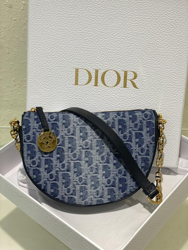 Diro Callisto bag-20*14*4CM [M3206] CELINE CHANEL ACCESSORIES LOEWE SHOES LOUIS VUITTON DIRO YSL OTHER BRAND HANDBAGS BALENCIAGA BOTTEGA VENETA GOYARD HERMES BURBERRY VALENTINO GUCCI FENDI MIUMIU CHLOE PRADA BVLGARI SUITCASE NEW ARRIVAL 