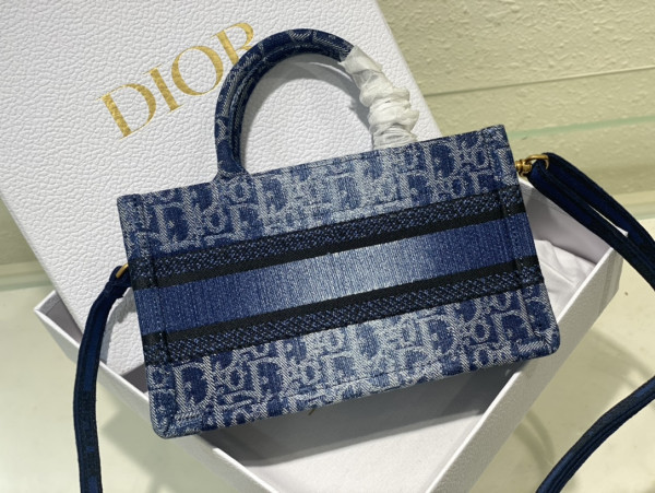 DIRO MINI BOOK TOTE-21.5*13*7.5CM [C1TRO-092001] CELINE CHANEL ACCESSORIES LOEWE SHOES LOUIS VUITTON DIRO YSL OTHER BRAND HANDBAGS BALENCIAGA BOTTEGA VENETA GOYARD HERMES BURBERRY VALENTINO GUCCI FENDI MIUMIU CHLOE PRADA BVLGARI SUITCASE NEW ARRIVAL 