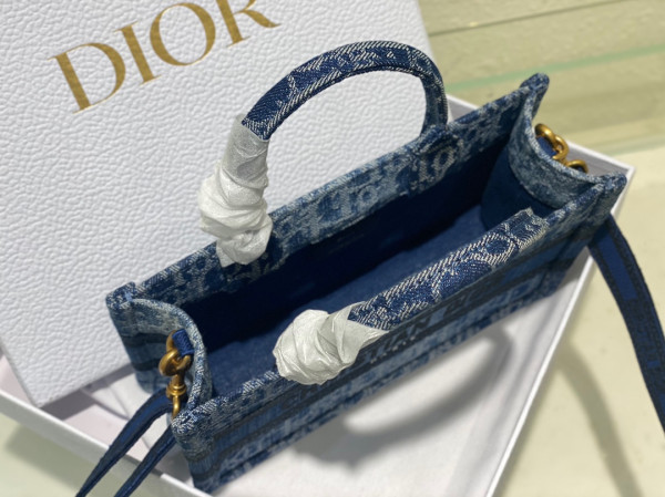 DIRO MINI BOOK TOTE-21.5*13*7.5CM [C1TRO-092001] CELINE CHANEL ACCESSORIES LOEWE SHOES LOUIS VUITTON DIRO YSL OTHER BRAND HANDBAGS BALENCIAGA BOTTEGA VENETA GOYARD HERMES BURBERRY VALENTINO GUCCI FENDI MIUMIU CHLOE PRADA BVLGARI SUITCASE NEW ARRIVAL 
