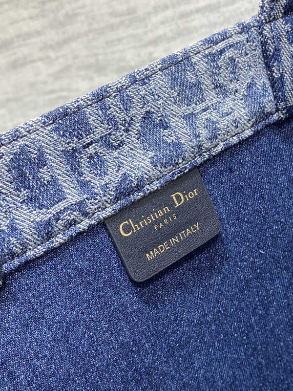 MEDIUM DIRO BOOK TOTE-36*18*28CM [C1TRO-090959] CELINE CHANEL ACCESSORIES LOEWE SHOES LOUIS VUITTON DIRO YSL OTHER BRAND HANDBAGS BALENCIAGA BOTTEGA VENETA GOYARD HERMES BURBERRY VALENTINO GUCCI FENDI MIUMIU CHLOE PRADA BVLGARI SUITCASE NEW ARRIVAL 