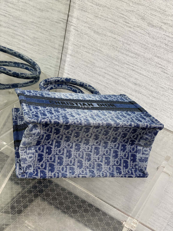 SMALL DIRO BOOK TOTE-26CM [C1TRO-090830] CELINE CHANEL ACCESSORIES LOEWE SHOES LOUIS VUITTON DIRO YSL OTHER BRAND HANDBAGS BALENCIAGA BOTTEGA VENETA GOYARD HERMES BURBERRY VALENTINO GUCCI FENDI MIUMIU CHLOE PRADA BVLGARI SUITCASE NEW ARRIVAL 