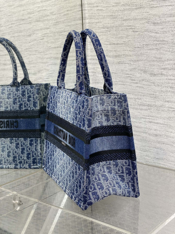 SMALL DIRO BOOK TOTE-26CM [C1TRO-090830] CELINE CHANEL ACCESSORIES LOEWE SHOES LOUIS VUITTON DIRO YSL OTHER BRAND HANDBAGS BALENCIAGA BOTTEGA VENETA GOYARD HERMES BURBERRY VALENTINO GUCCI FENDI MIUMIU CHLOE PRADA BVLGARI SUITCASE NEW ARRIVAL 
