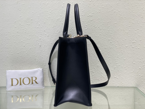 MEDIUM DIRO BOOK TOTE-36*18*28CM [C1TRO-085957] CELINE CHANEL ACCESSORIES LOEWE SHOES LOUIS VUITTON DIRO YSL OTHER BRAND HANDBAGS BALENCIAGA BOTTEGA VENETA GOYARD HERMES BURBERRY VALENTINO GUCCI FENDI MIUMIU CHLOE PRADA BVLGARI SUITCASE NEW ARRIVAL 