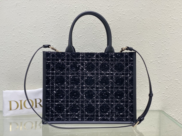 MEDIUM DIRO BOOK TOTE-36*18*28CM [C1TRO-085957] CELINE CHANEL ACCESSORIES LOEWE SHOES LOUIS VUITTON DIRO YSL OTHER BRAND HANDBAGS BALENCIAGA BOTTEGA VENETA GOYARD HERMES BURBERRY VALENTINO GUCCI FENDI MIUMIU CHLOE PRADA BVLGARI SUITCASE NEW ARRIVAL 