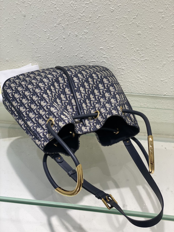 Diro large Nolita Bag-35CM [M2311] CELINE CHANEL ACCESSORIES LOEWE SHOES LOUIS VUITTON DIRO YSL OTHER BRAND HANDBAGS BALENCIAGA BOTTEGA VENETA GOYARD HERMES BURBERRY VALENTINO GUCCI FENDI MIUMIU CHLOE PRADA BVLGARI SUITCASE NEW ARRIVAL 
