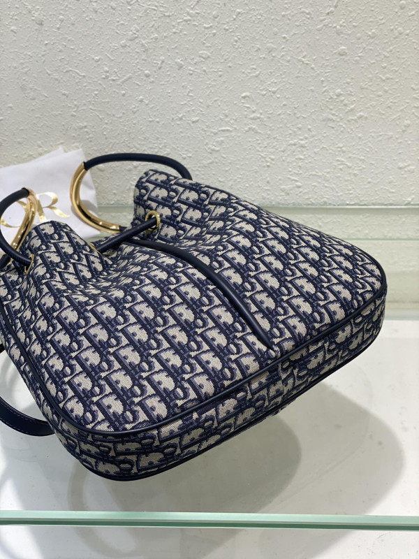 Diro large Nolita Bag-35CM [M2311] CELINE CHANEL ACCESSORIES LOEWE SHOES LOUIS VUITTON DIRO YSL OTHER BRAND HANDBAGS BALENCIAGA BOTTEGA VENETA GOYARD HERMES BURBERRY VALENTINO GUCCI FENDI MIUMIU CHLOE PRADA BVLGARI SUITCASE NEW ARRIVAL 