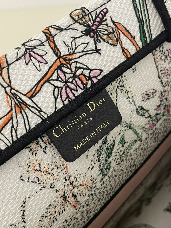 MEDIUM DIRO BOOK TOTE-36*18*28CM [C1TRO-081449] CELINE CHANEL ACCESSORIES LOEWE SHOES LOUIS VUITTON DIRO YSL OTHER BRAND HANDBAGS BALENCIAGA BOTTEGA VENETA GOYARD HERMES BURBERRY VALENTINO GUCCI FENDI MIUMIU CHLOE PRADA BVLGARI SUITCASE NEW ARRIVAL 