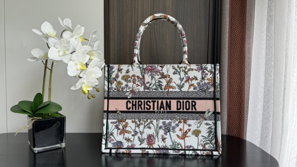 (image for) MEDIUM DIRO BOOK TOTE-36*18*28CM