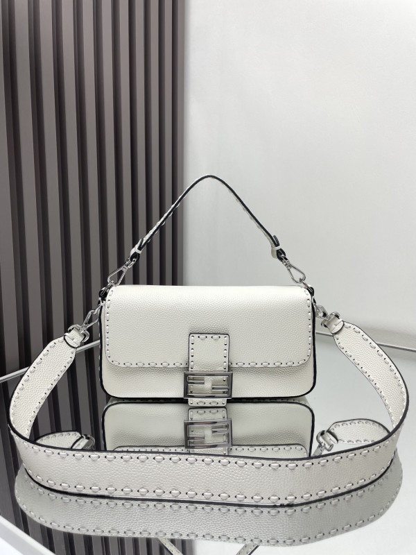 (image for) FENDI BAGUETTE-26*13*6CM