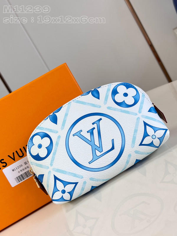 (image for) Louis Vuitton Pochette Cosmétique PM