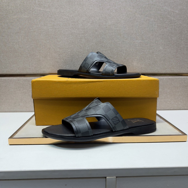 LOUIS VUITTON SANDALS [C1TRB-012139] CELINE CHANEL ACCESSORIES LOEWE SHOES LOUIS VUITTON DIRO YSL OTHER BRAND HANDBAGS BALENCIAGA BOTTEGA VENETA GOYARD HERMES BURBERRY VALENTINO GUCCI FENDI MIUMIU CHLOE PRADA BVLGARI SUITCASE NEW ARRIVAL 
