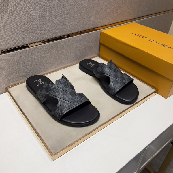 LOUIS VUITTON SANDALS [C1TRB-012139] CELINE CHANEL ACCESSORIES LOEWE SHOES LOUIS VUITTON DIRO YSL OTHER BRAND HANDBAGS BALENCIAGA BOTTEGA VENETA GOYARD HERMES BURBERRY VALENTINO GUCCI FENDI MIUMIU CHLOE PRADA BVLGARI SUITCASE NEW ARRIVAL 