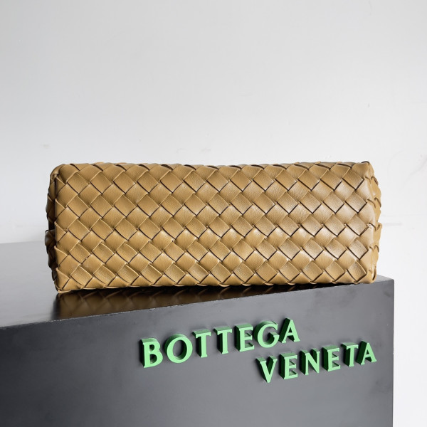 BOTTEGA VENETA MEDIUM ANDIAMO [C1TR9-065909] CELINE CHANEL ACCESSORIES LOEWE SHOES LOUIS VUITTON DIRO YSL OTHER BRAND HANDBAGS BALENCIAGA BOTTEGA VENETA GOYARD HERMES BURBERRY VALENTINO GUCCI FENDI MIUMIU CHLOE PRADA BVLGARI SUITCASE NEW ARRIVAL 