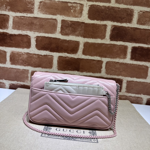GUCCI GG MARMONT MINI BAG 21CM [751526粉配白] CELINE CHANEL ACCESSORIES LOEWE SHOES LOUIS VUITTON DIRO YSL OTHER BRAND HANDBAGS BALENCIAGA BOTTEGA VENETA GOYARD HERMES BURBERRY VALENTINO GUCCI FENDI MIUMIU CHLOE PRADA BVLGARI SUITCASE NEW ARRIVAL 