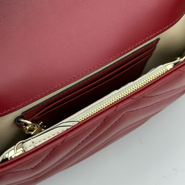 GUCCI GG MARMONT MINI BAG 21CM [751526酒红] CELINE CHANEL ACCESSORIES LOEWE SHOES LOUIS VUITTON DIRO YSL OTHER BRAND HANDBAGS BALENCIAGA BOTTEGA VENETA GOYARD HERMES BURBERRY VALENTINO GUCCI FENDI MIUMIU CHLOE PRADA BVLGARI SUITCASE NEW ARRIVAL 