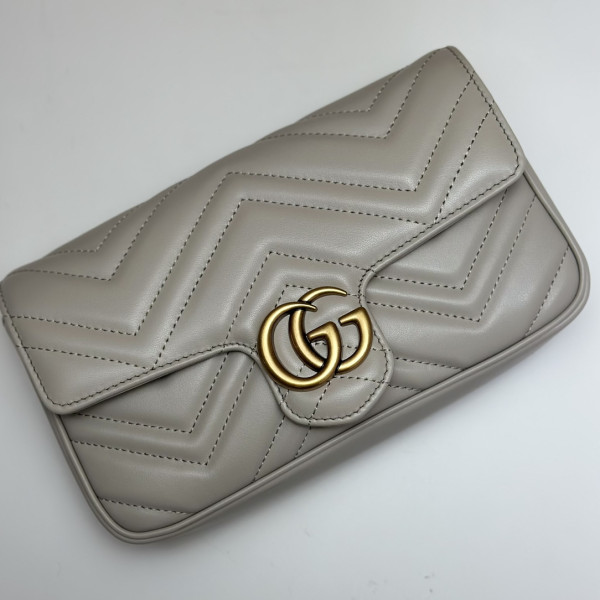GUCCI GG MARMONT MINI BAG 21CM [751526浅灰配绿] CELINE CHANEL ACCESSORIES LOEWE SHOES LOUIS VUITTON DIRO YSL OTHER BRAND HANDBAGS BALENCIAGA BOTTEGA VENETA GOYARD HERMES BURBERRY VALENTINO GUCCI FENDI MIUMIU CHLOE PRADA BVLGARI SUITCASE NEW ARRIVAL 