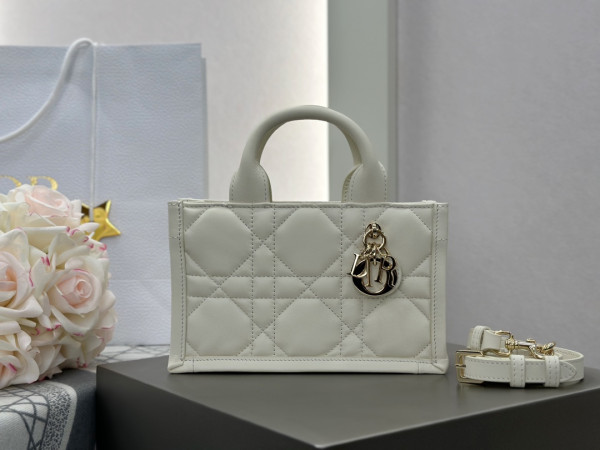 (image for) DIRO MINI BOOK TOTE-21.5*13*7.5CM