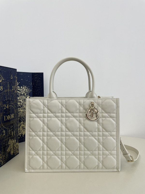 (image for) MEDIUM DIRO BOOK TOTE-36*18*28CM