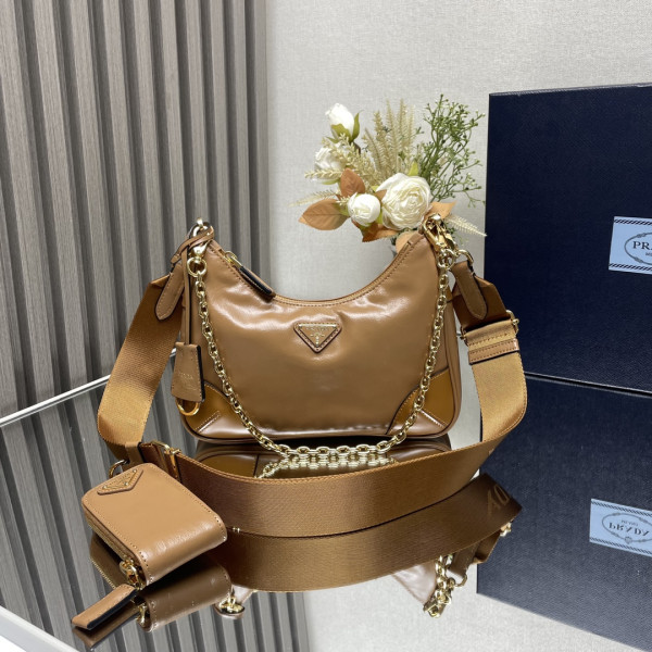 (image for) PRADA Re-Edition 2005 Saffiano bag-22*18*6.5CM
