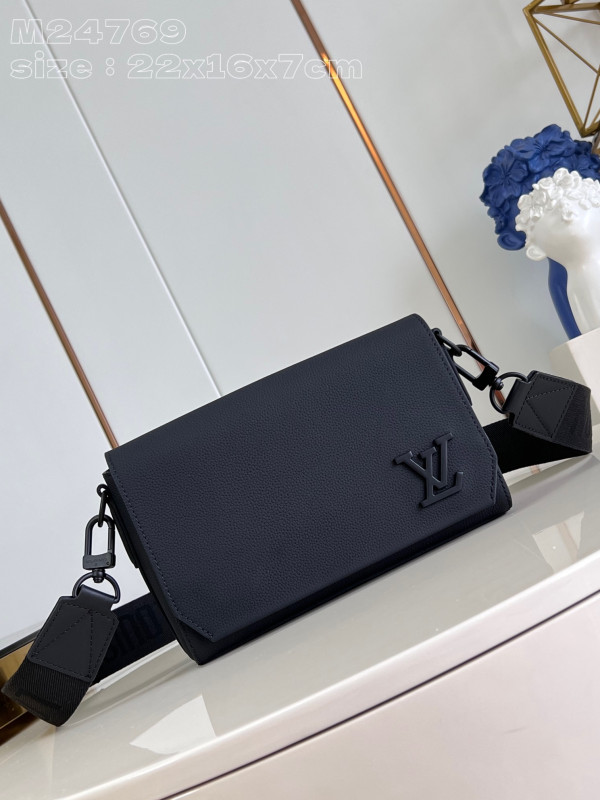 (image for) LOUIS VUITTON Takeoff Messenger PM-22*16.5*7CM