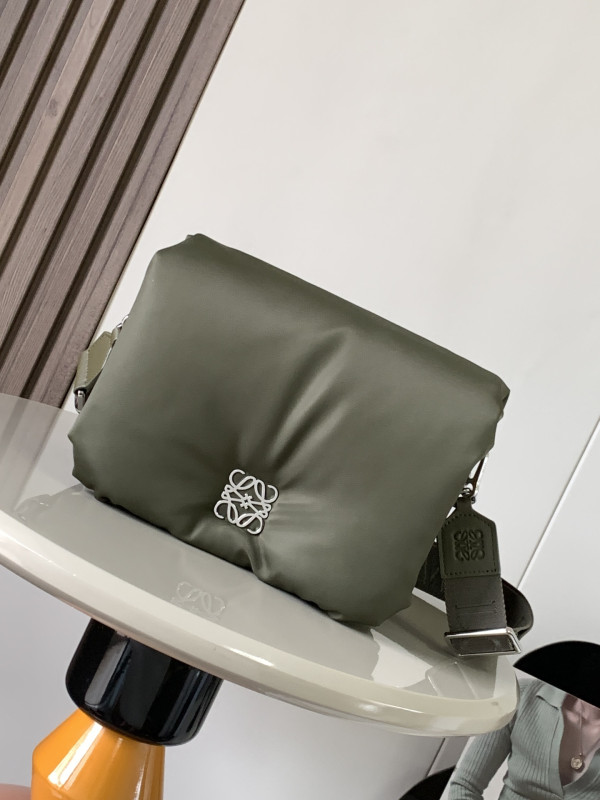 (image for) Lowee Goya Puffer leather shoulder bag-23*17*9CM