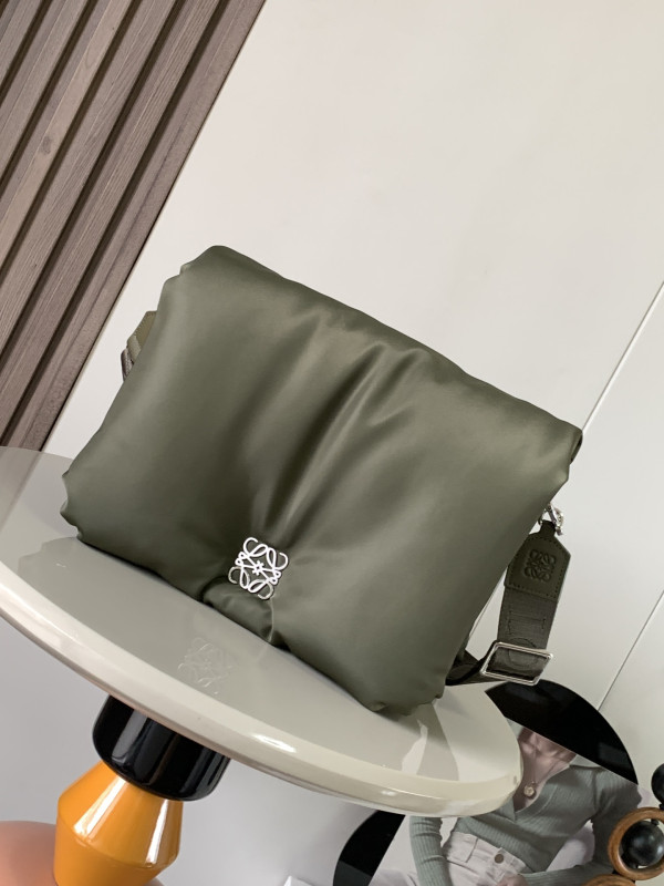 (image for) Lowee Goya Puffer leather shoulder bag-30*20.5*10CM