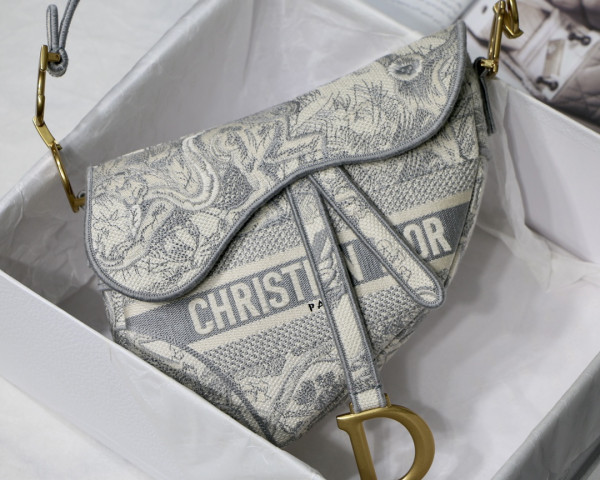 DIRO SADDLE BAG-25.5*20*6.5CM [C1TOV-024821] CELINE CHANEL ACCESSORIES LOEWE SHOES LOUIS VUITTON DIRO YSL OTHER BRAND HANDBAGS BALENCIAGA BOTTEGA VENETA GOYARD HERMES BURBERRY VALENTINO GUCCI FENDI MIUMIU CHLOE PRADA BVLGARI SUITCASE NEW ARRIVAL 