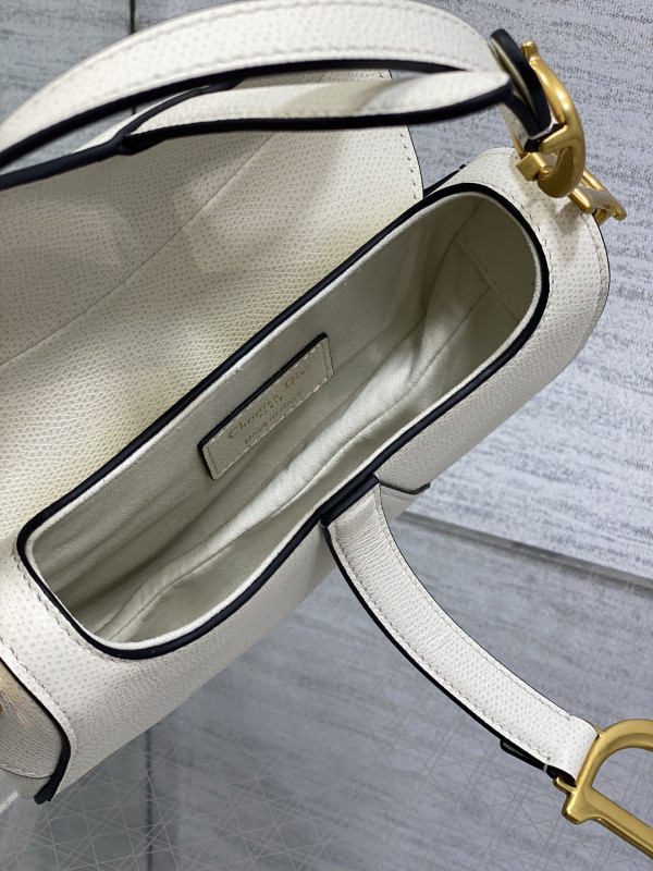 DIRO SADDLE BAG -17*5*15CM [C1TOV-024339] CELINE CHANEL ACCESSORIES LOEWE SHOES LOUIS VUITTON DIRO YSL OTHER BRAND HANDBAGS BALENCIAGA BOTTEGA VENETA GOYARD HERMES BURBERRY VALENTINO GUCCI FENDI MIUMIU CHLOE PRADA BVLGARI SUITCASE NEW ARRIVAL 