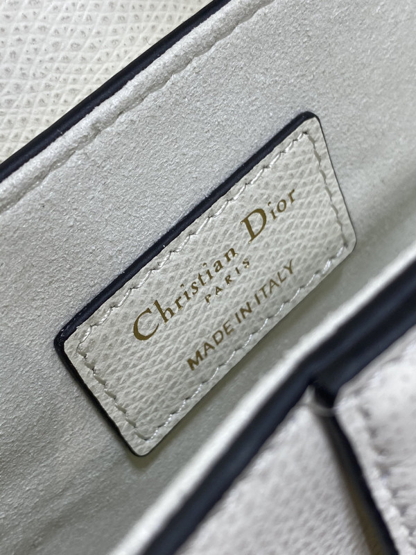 DIRO SADDLE BAG -17*5*15CM [C1TOV-024339] CELINE CHANEL ACCESSORIES LOEWE SHOES LOUIS VUITTON DIRO YSL OTHER BRAND HANDBAGS BALENCIAGA BOTTEGA VENETA GOYARD HERMES BURBERRY VALENTINO GUCCI FENDI MIUMIU CHLOE PRADA BVLGARI SUITCASE NEW ARRIVAL 