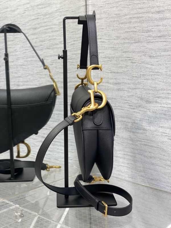 DIRO SADDLE BAG-24*6*18CM [C1TOV-024251] CELINE CHANEL ACCESSORIES LOEWE SHOES LOUIS VUITTON DIRO YSL OTHER BRAND HANDBAGS BALENCIAGA BOTTEGA VENETA GOYARD HERMES BURBERRY VALENTINO GUCCI FENDI MIUMIU CHLOE PRADA BVLGARI SUITCASE NEW ARRIVAL 