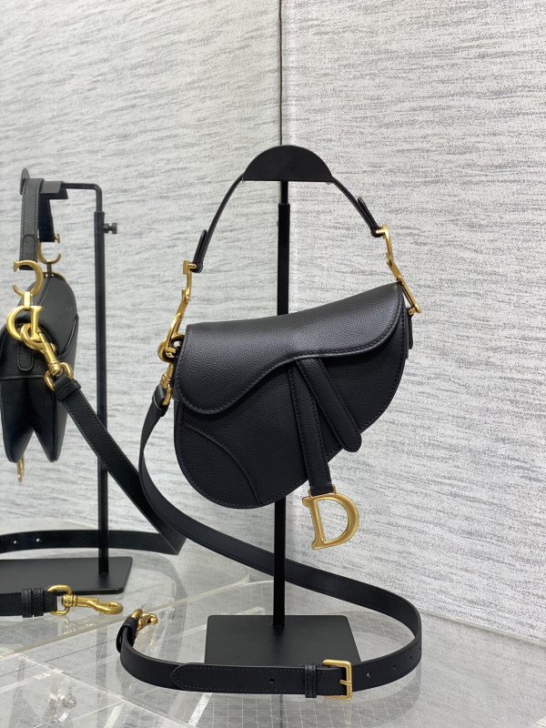 DIRO SADDLE BAG -17*5*15CM [C1TOV-024205] CELINE CHANEL ACCESSORIES LOEWE SHOES LOUIS VUITTON DIRO YSL OTHER BRAND HANDBAGS BALENCIAGA BOTTEGA VENETA GOYARD HERMES BURBERRY VALENTINO GUCCI FENDI MIUMIU CHLOE PRADA BVLGARI SUITCASE NEW ARRIVAL 
