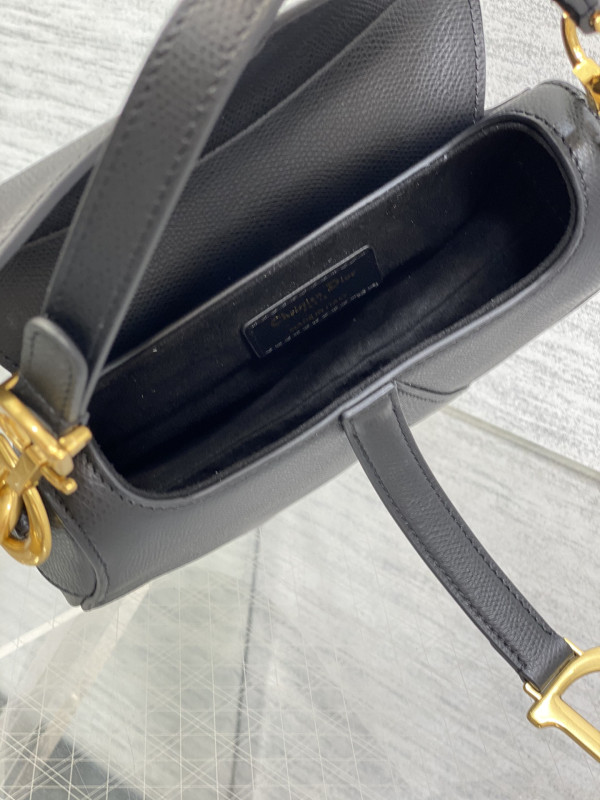 DIRO SADDLE BAG -17*5*15CM [C1TOV-024205] CELINE CHANEL ACCESSORIES LOEWE SHOES LOUIS VUITTON DIRO YSL OTHER BRAND HANDBAGS BALENCIAGA BOTTEGA VENETA GOYARD HERMES BURBERRY VALENTINO GUCCI FENDI MIUMIU CHLOE PRADA BVLGARI SUITCASE NEW ARRIVAL 
