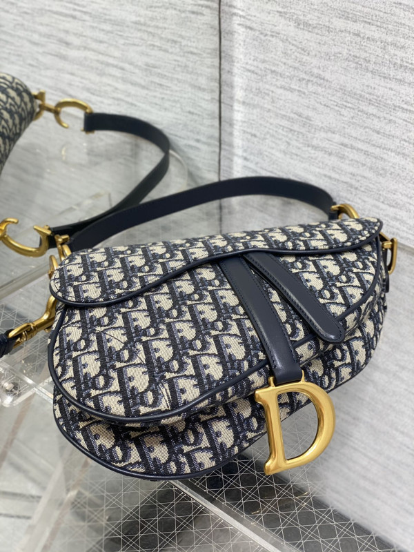 DIRO SADDLE BAG-24*6*18CM [C1TOV-023640] CELINE CHANEL ACCESSORIES LOEWE SHOES LOUIS VUITTON DIRO YSL OTHER BRAND HANDBAGS BALENCIAGA BOTTEGA VENETA GOYARD HERMES BURBERRY VALENTINO GUCCI FENDI MIUMIU CHLOE PRADA BVLGARI SUITCASE NEW ARRIVAL 