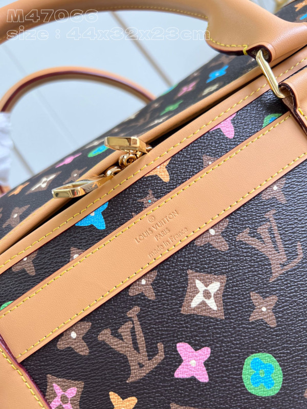 LOUIS VUITTON Dog Bag-44*32*23CM [M47066] CELINE CHANEL ACCESSORIES LOEWE SHOES LOUIS VUITTON DIRO YSL OTHER BRAND HANDBAGS BALENCIAGA BOTTEGA VENETA GOYARD HERMES BURBERRY VALENTINO GUCCI FENDI MIUMIU CHLOE PRADA BVLGARI SUITCASE NEW ARRIVAL 