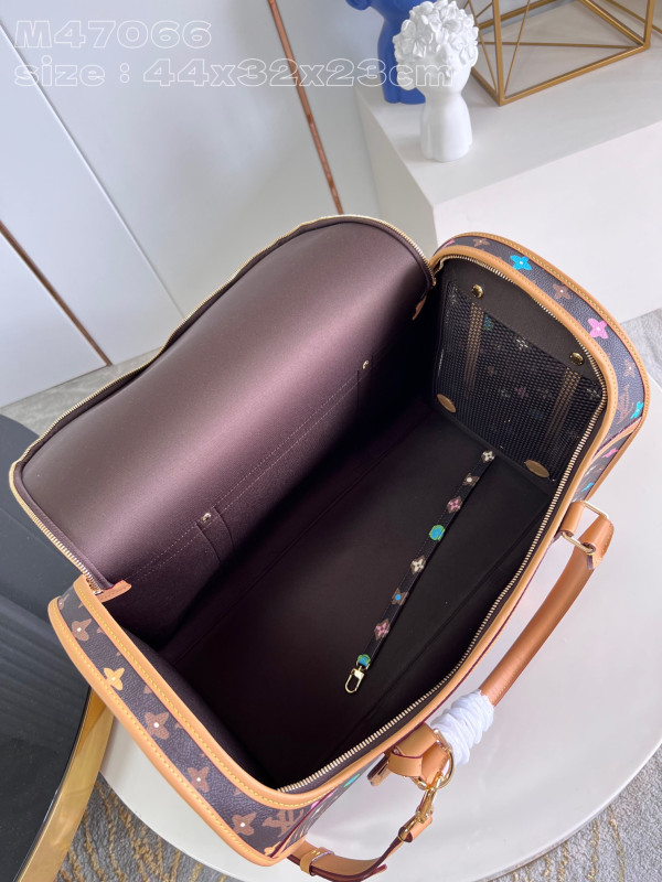 LOUIS VUITTON Dog Bag-44*32*23CM [M47066] CELINE CHANEL ACCESSORIES LOEWE SHOES LOUIS VUITTON DIRO YSL OTHER BRAND HANDBAGS BALENCIAGA BOTTEGA VENETA GOYARD HERMES BURBERRY VALENTINO GUCCI FENDI MIUMIU CHLOE PRADA BVLGARI SUITCASE NEW ARRIVAL 