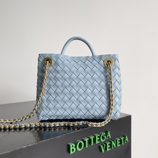 Bottega Veneta Small Andiamo Chain-25*22*10.5cm [C1TOQ-030959] CELINE CHANEL ACCESSORIES LOEWE SHOES LOUIS VUITTON DIRO YSL OTHER BRAND HANDBAGS BALENCIAGA BOTTEGA VENETA GOYARD HERMES BURBERRY VALENTINO GUCCI FENDI MIUMIU CHLOE PRADA BVLGARI SUITCASE NEW ARRIVAL 