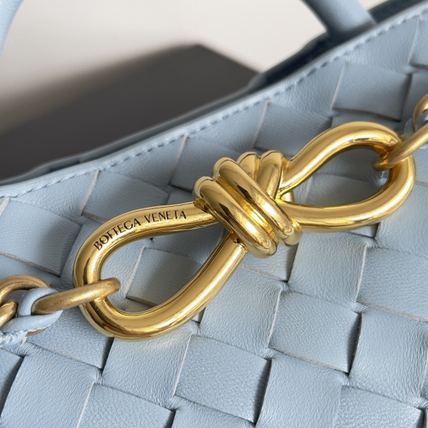 Bottega Veneta Small Andiamo Chain-25*22*10.5cm [C1TOQ-030959] CELINE CHANEL ACCESSORIES LOEWE SHOES LOUIS VUITTON DIRO YSL OTHER BRAND HANDBAGS BALENCIAGA BOTTEGA VENETA GOYARD HERMES BURBERRY VALENTINO GUCCI FENDI MIUMIU CHLOE PRADA BVLGARI SUITCASE NEW ARRIVAL 