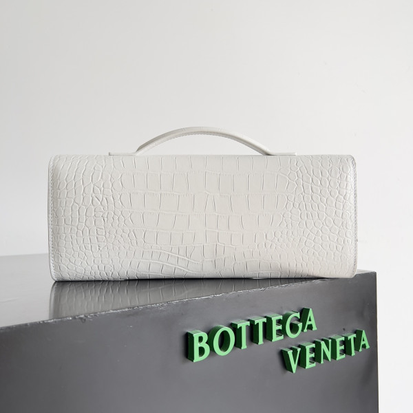 BOTTEGA VENETA Long Clutch Andiamo With Handle-31*13*3CM [C1TOQ-025201] CELINE CHANEL ACCESSORIES LOEWE SHOES LOUIS VUITTON DIRO YSL OTHER BRAND HANDBAGS BALENCIAGA BOTTEGA VENETA GOYARD HERMES BURBERRY VALENTINO GUCCI FENDI MIUMIU CHLOE PRADA BVLGARI SUITCASE NEW ARRIVAL 