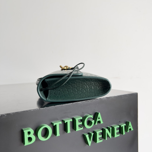 BOTTEGA VENETA Long Clutch Andiamo With Handle-31*13*3CM [C1TOQ-025107] CELINE CHANEL ACCESSORIES LOEWE SHOES LOUIS VUITTON DIRO YSL OTHER BRAND HANDBAGS BALENCIAGA BOTTEGA VENETA GOYARD HERMES BURBERRY VALENTINO GUCCI FENDI MIUMIU CHLOE PRADA BVLGARI SUITCASE NEW ARRIVAL 