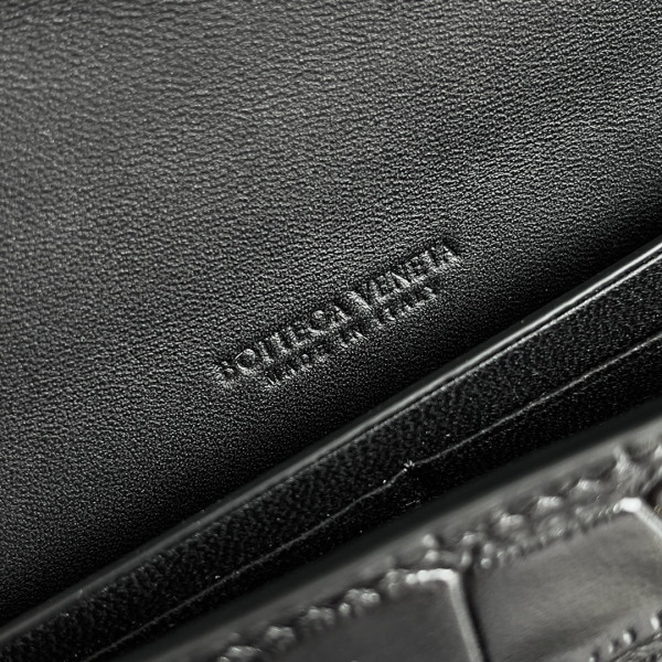 BOTTEGA VENETA Long Clutch Andiamo With Handle-31*13*3CM [C1TOQ-024812] CELINE CHANEL ACCESSORIES LOEWE SHOES LOUIS VUITTON DIRO YSL OTHER BRAND HANDBAGS BALENCIAGA BOTTEGA VENETA GOYARD HERMES BURBERRY VALENTINO GUCCI FENDI MIUMIU CHLOE PRADA BVLGARI SUITCASE NEW ARRIVAL 