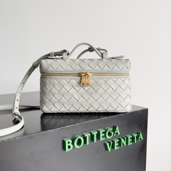 (image for) Bottega Veneta Vanity Case Crossbody Bag