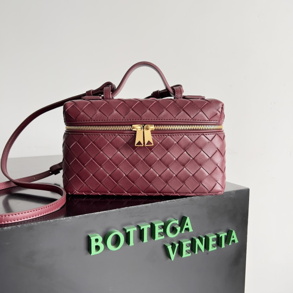 (image for) Bottega Veneta Vanity Case Crossbody Bag