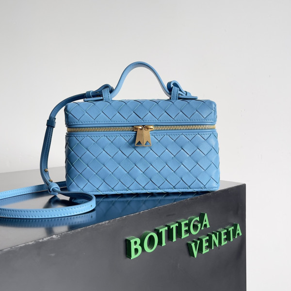 (image for) Bottega Veneta Vanity Case Crossbody Bag