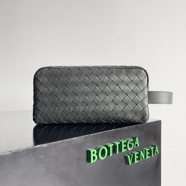 (image for) Bottega Veneta Intrecciato Leather Wallet-On-Strap