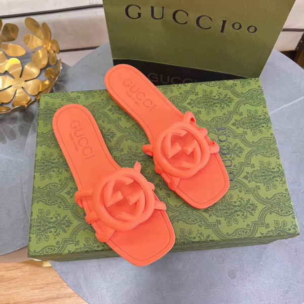 (image for) GUCCI WOMEN'S INTERLOCKING G SLIDE SANDAL